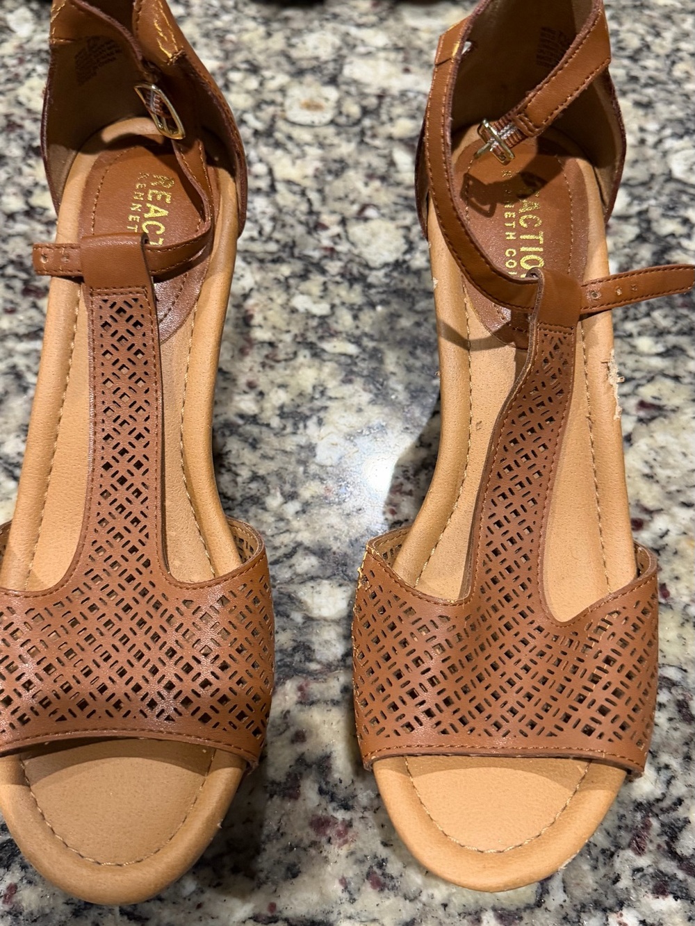Reaction Kenneth Cole Brown Laser-Cut T-Strap Sandals